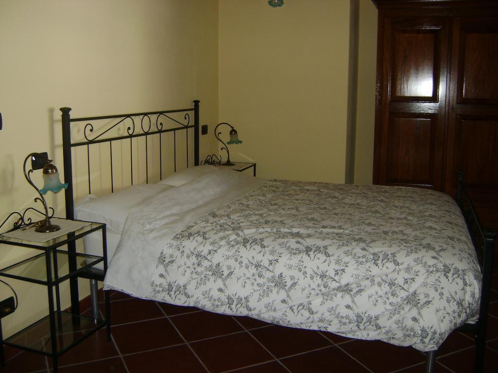 Ostana Agriturismo A Nostro Mizoun חדר תמונה