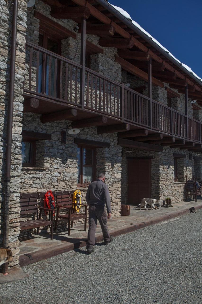 Ostana Agriturismo A Nostro Mizoun מראה חיצוני תמונה